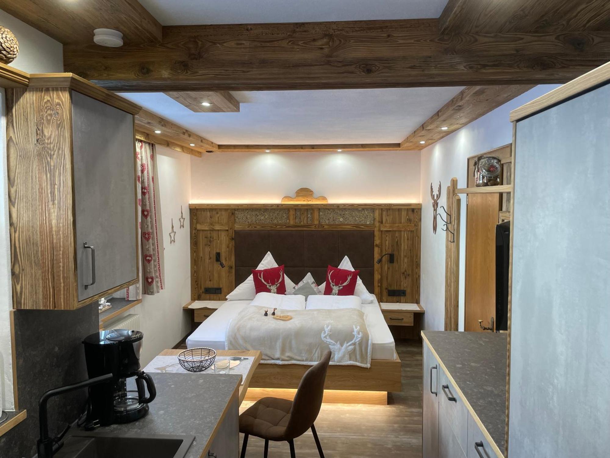 Haus Romantika Schattwald Buitenkant foto